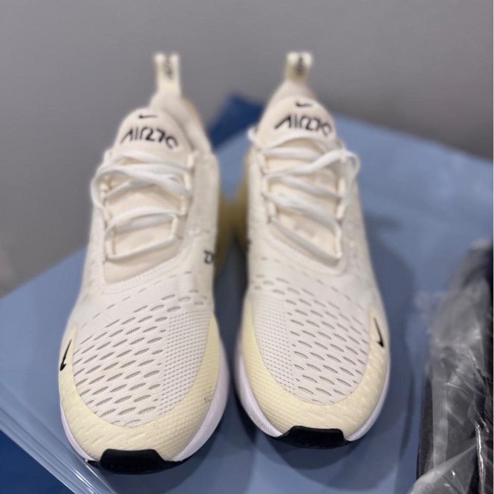 Women's Nike 270